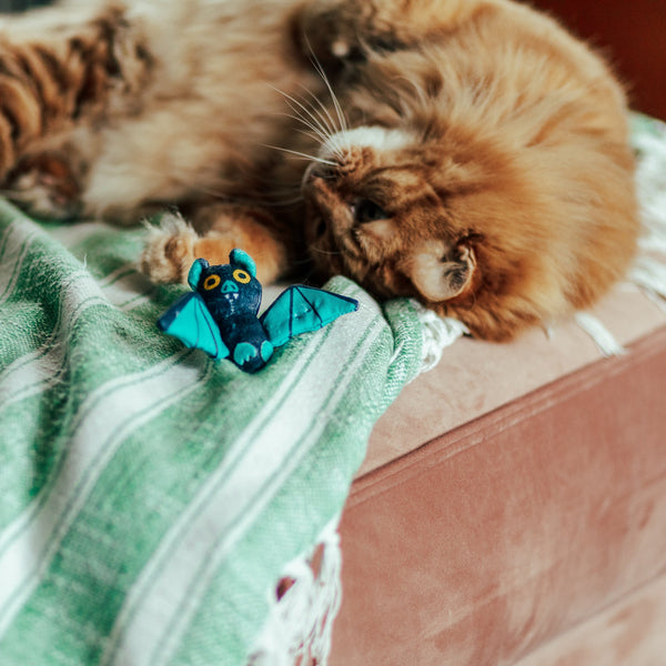 BATTY CATNIP CRINKLE TOY