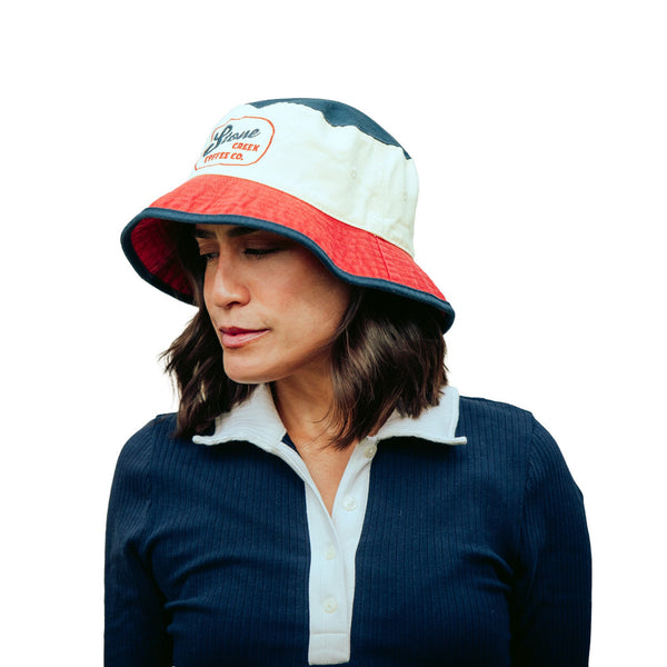 BUCKET HAT
