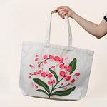 ORCHID MANTIS JUMBO TOTE