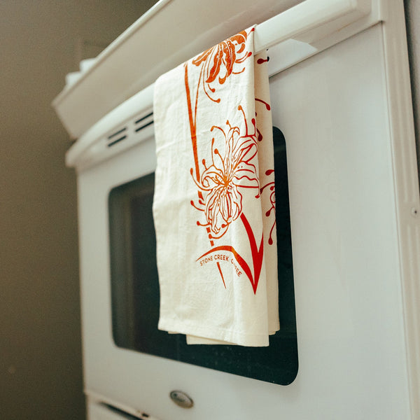 SPIDER LILY TEA TOWEL
